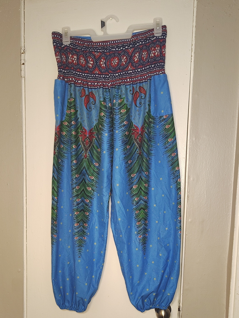 Blue Printed Elastic-Waist Harem Joggers with Green Feather Motif